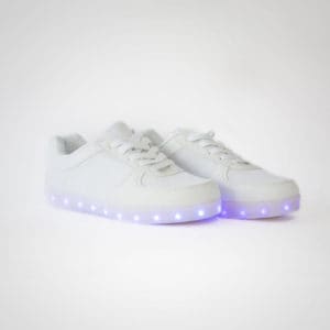 white-shoes-with-led-1-free-img 3